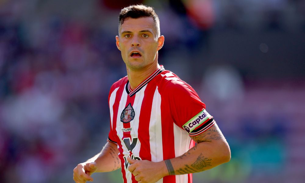 Sunderland semua dalam sponsor perjudian dengan LIVESCORE BET SLEEVE DEAL