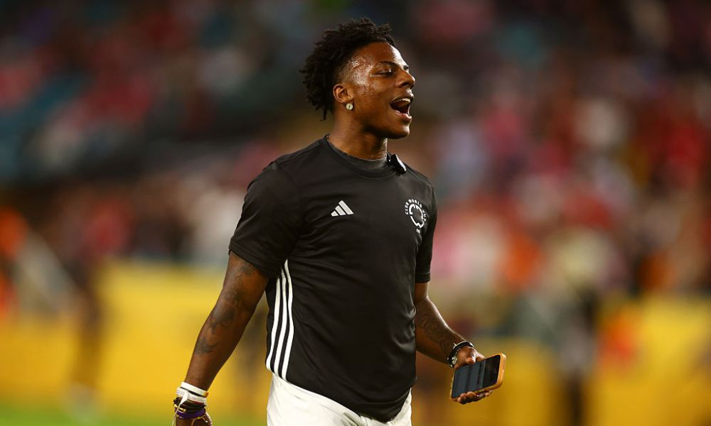 YouTube Plan ISHOWSPEED ALTCAST UNTUK LANGSUNG NFL Brazil Game