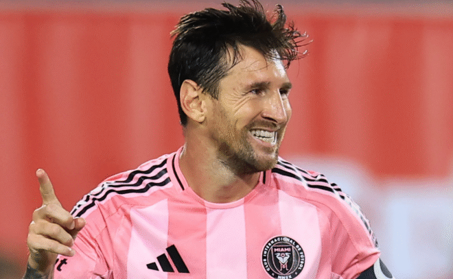 Blog Sepak Bola | Messi Skor 6 Brace dalam 7 pertandingan dan memecahkan rekor Ronaldo