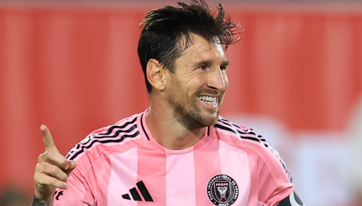 Blog Sepak Bola | Messi Skor 6 Brace dalam 7 pertandingan dan memecahkan rekor Ronaldo