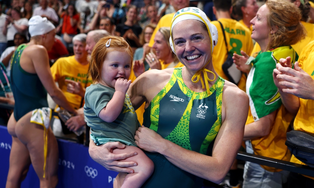 Breaking the Invisible Hambatan: Keibuan, Kepemimpinan, dan Kesetaraan Gender dalam Olahraga