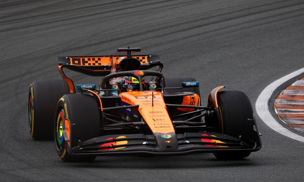 McLaren Racing bernilai lebih dari ‘UK £ 3 miliar’ setelah menjual saham