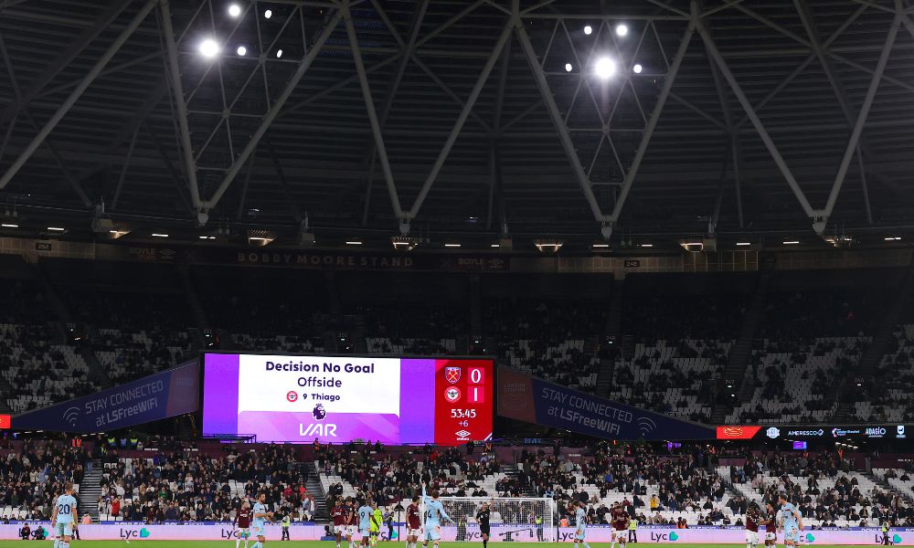 Bagaimana pemadaman AWS mengganggu industri olahraga