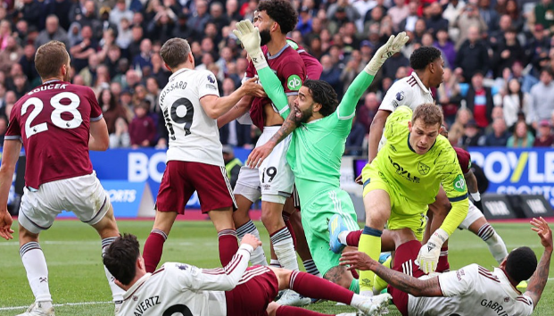 Blog Sepak Bola | Debat VAR Arsenal